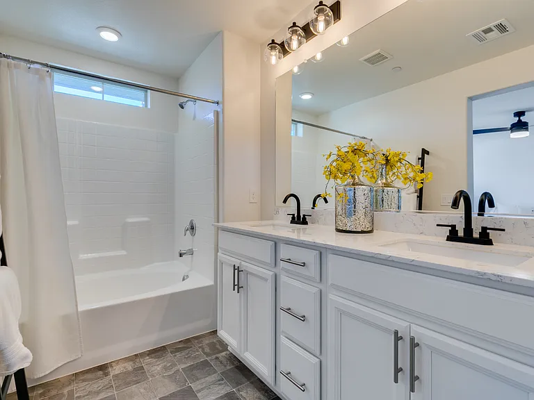 77 Alamere Falls Dr — Photo 36