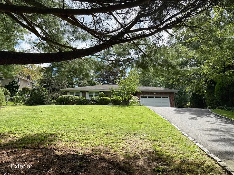 70 Woodchuck Hollow Rd