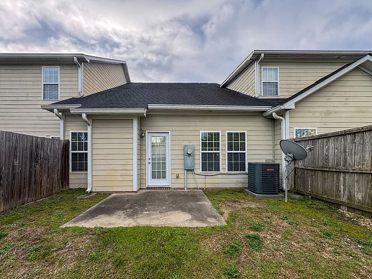 3060 Candlelight Dr — Photo 21
