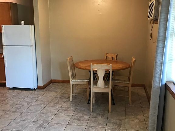 2nd image of 105 Little Flower Ln APT 1