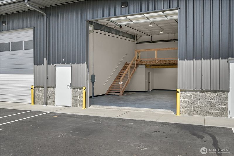 5th image of 1631 Jills Court #12