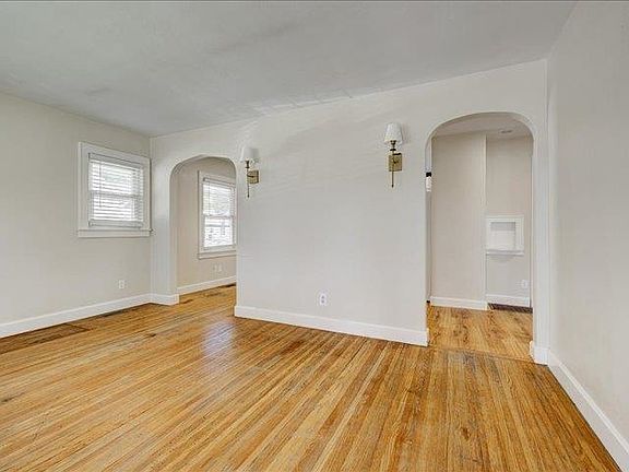 5th image of 1309 E Parrish Ave