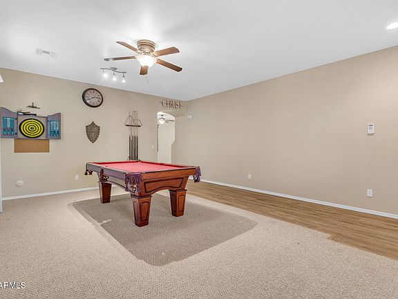 5th image of 1087 E NICKLEBACK Street
