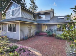 5155 Lynwood Center Rd NE, Bainbridge Island, WA 98110
