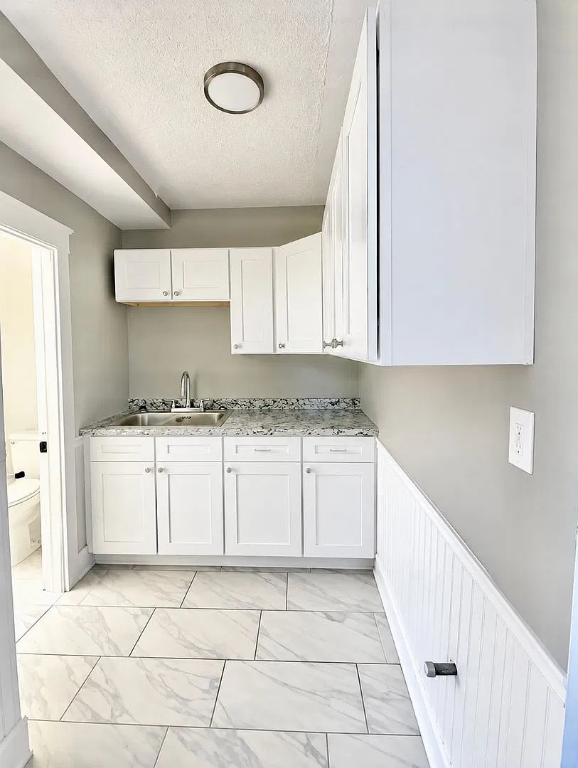 120 Curtis Street — Photo 3