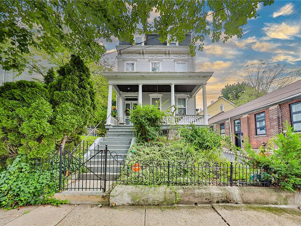 1st image of 820 Ferry St