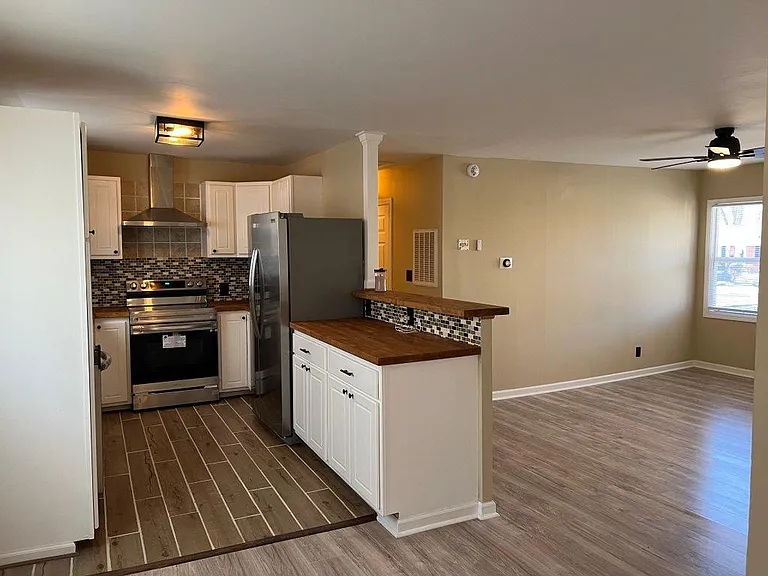 408 Brooke Dr — Photo 11