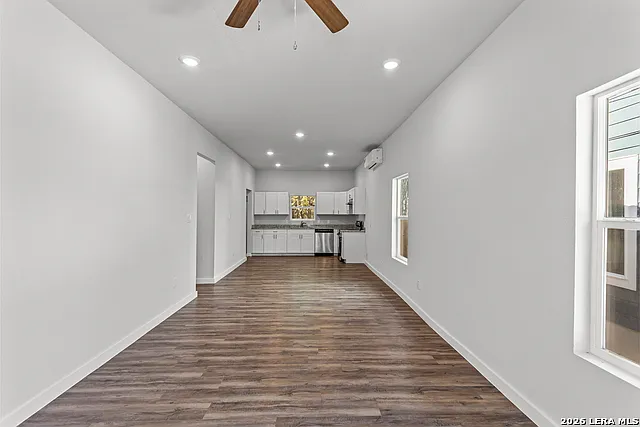 117 Magendie St — Photo 5