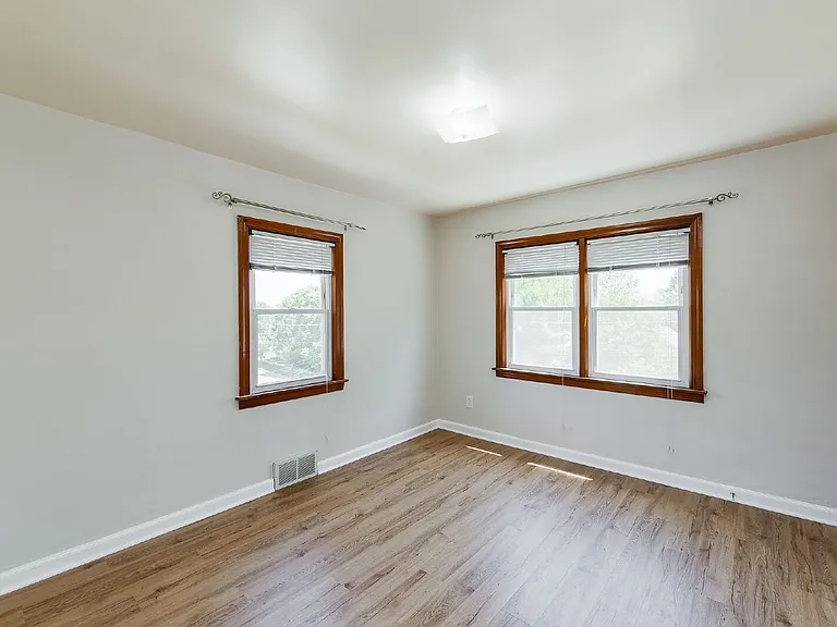 716 Walnut St #2 — Photo 6