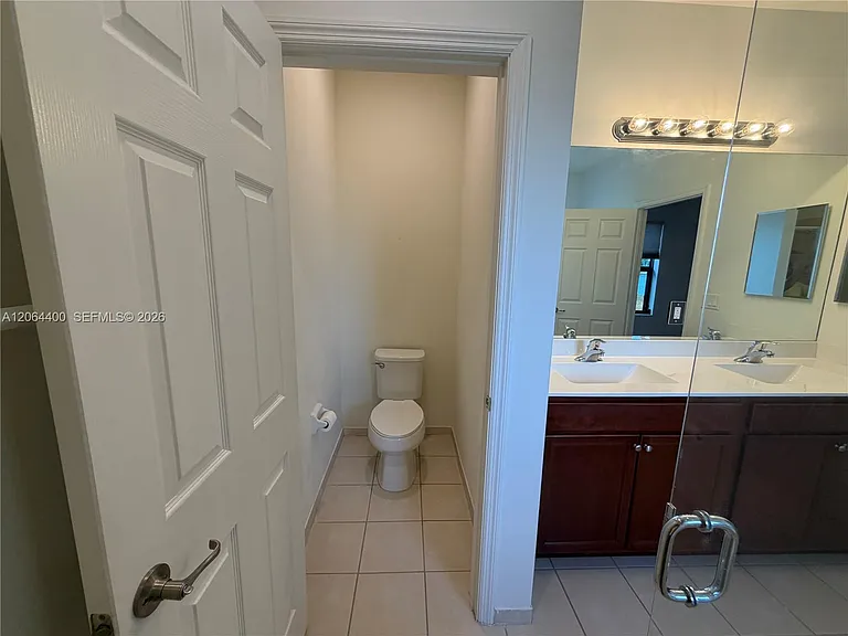 737 SE 37th Pl — Photo 33