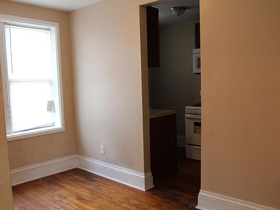 3rd image of 4912 W Florissant Ave APT C