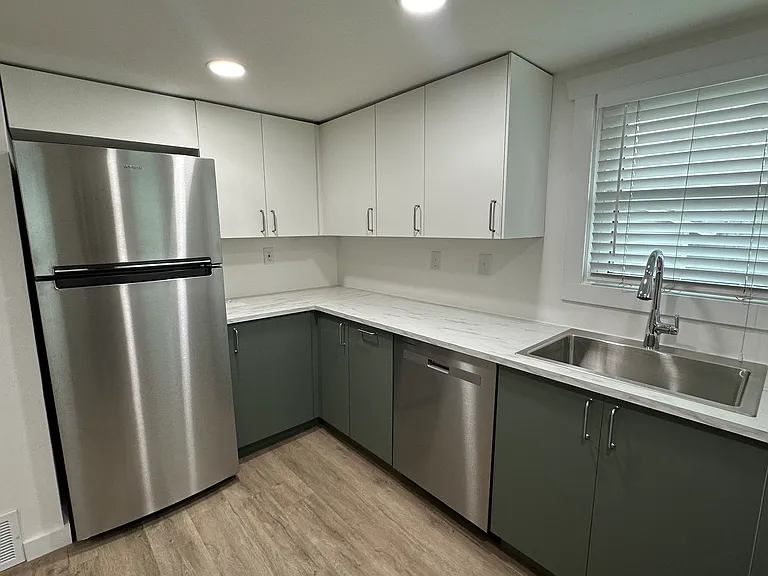2232 W Rosedale St S #100 — Photo 6