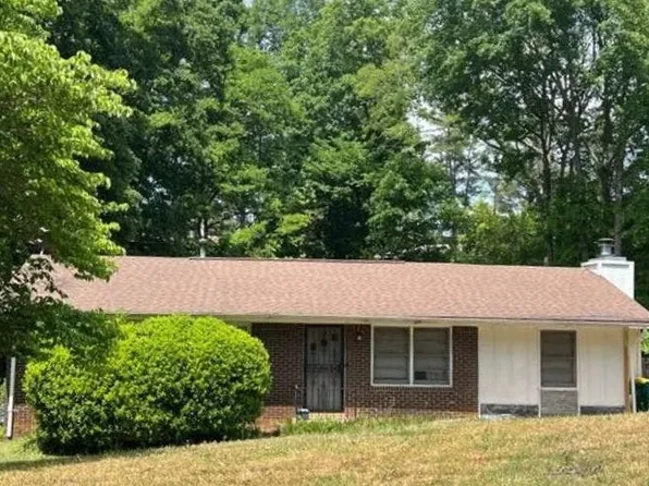1024 Cone Rd, Forest Park, GA 30297