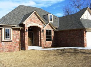 3880 Kindle Ln, Norman, OK 73072