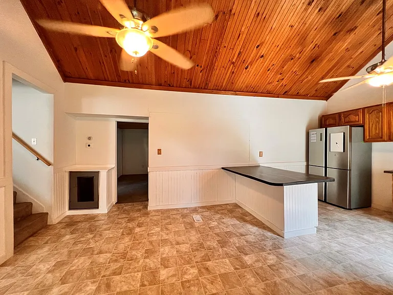107 Summit St — Photo 13
