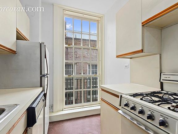 2nd image of 509 E 77th St APT 6J