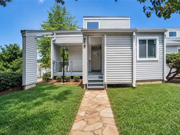 267 Clearview Ct, Villa Rica, GA 30180