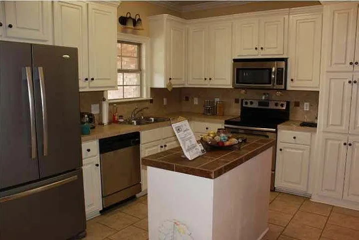 614 Oak Park Cir — Photo 28