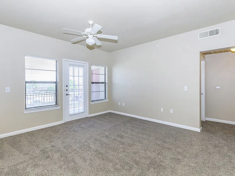 Amelia Parc — Photo 37
