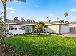 221 Sherwood Pl, Costa Mesa, CA 92627