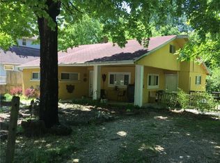 101 S West Ave #B2, Fayetteville, AR 72701