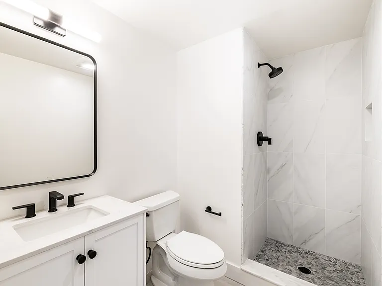 129 Madison Dr — Photo 13
