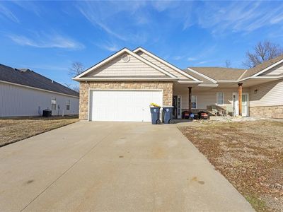 10300 E 45th Ter, Kansas City, MO, 64133