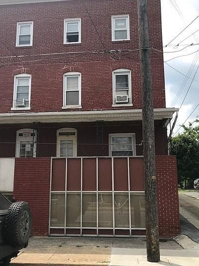 1st image of 819 Washington Ave #1W