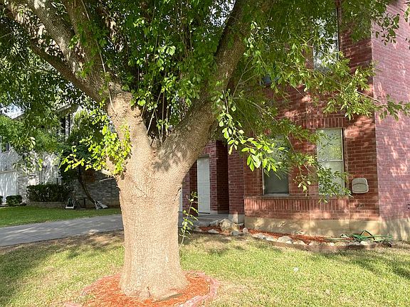 3rd image of 14210 Edge Point Dr