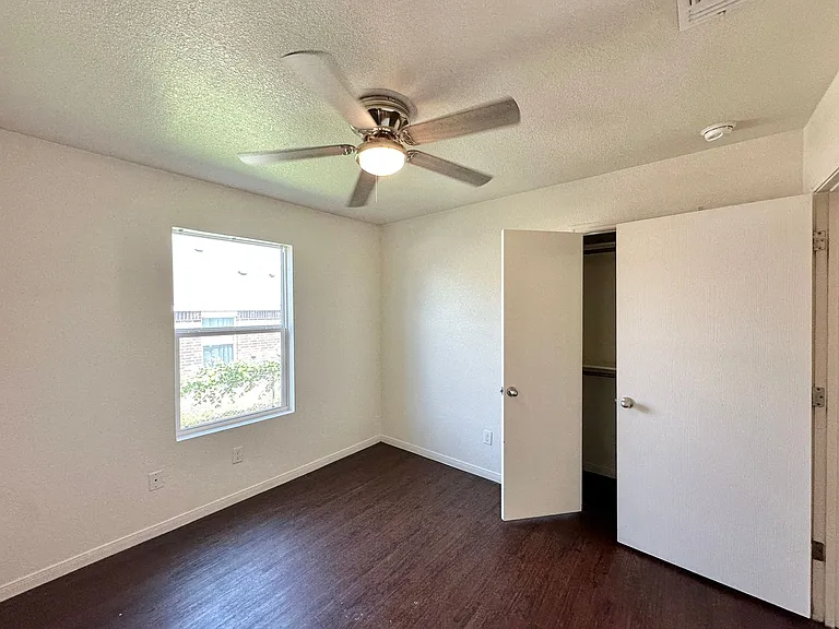 3811A John Chisholm Loop — Photo 11