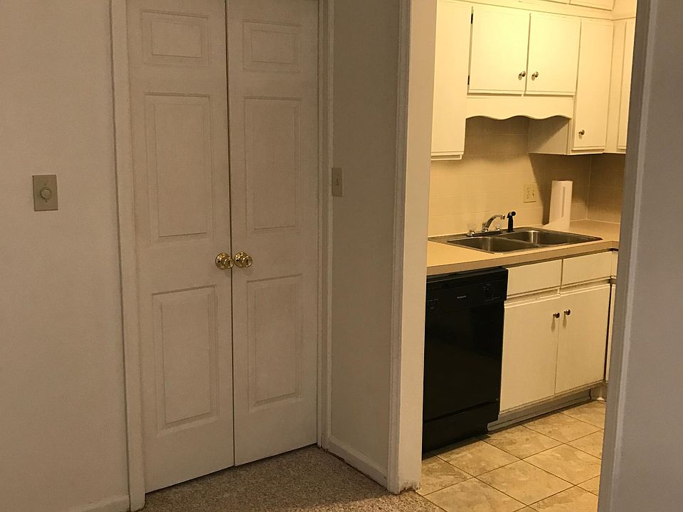 2nd image of 4606A Lawndale Dr