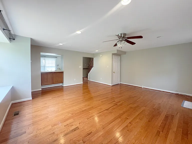 7419 Courtland Cir — Photo 9