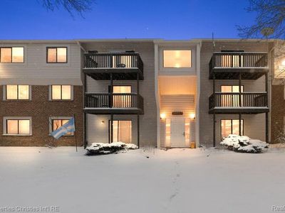 30052 W Twelve Mile Rd Unit 62, Farmington, MI, 48334