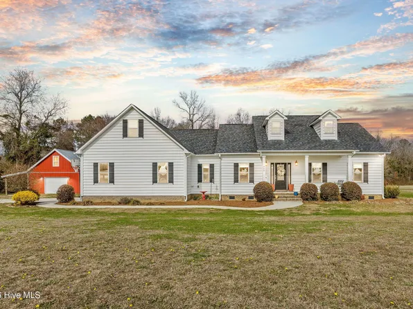 1000 Gregory Fork Road, Richlands, NC 28574