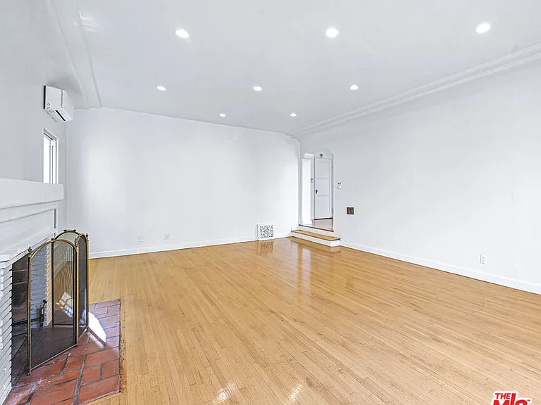 1119 S Crescent Heights Blvd — Photo 15