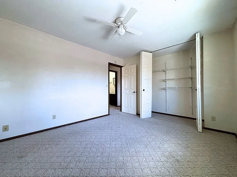 601 Oak Glen Dr #7 — Photo 11
