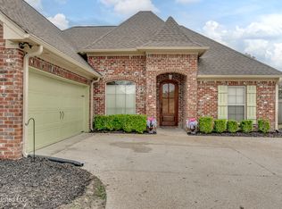 700 Chambord Dr, Brandon, MS 39042