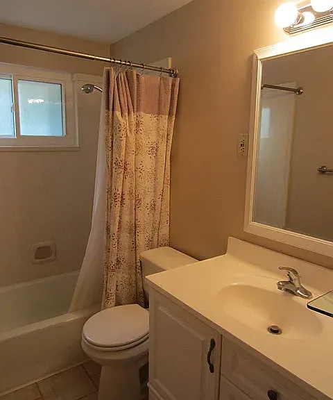 607 E Calnette Dr — Photo 1
