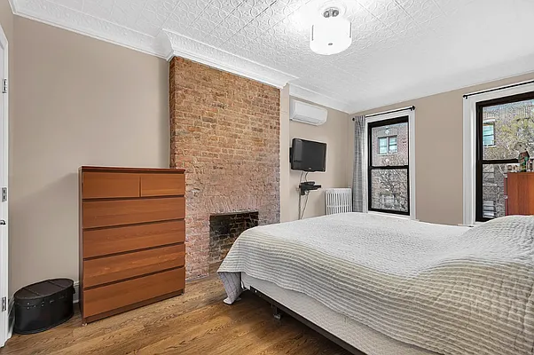 Rented by Spire Group | media 25