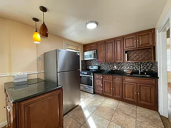 Rented by Hillel Realty Group