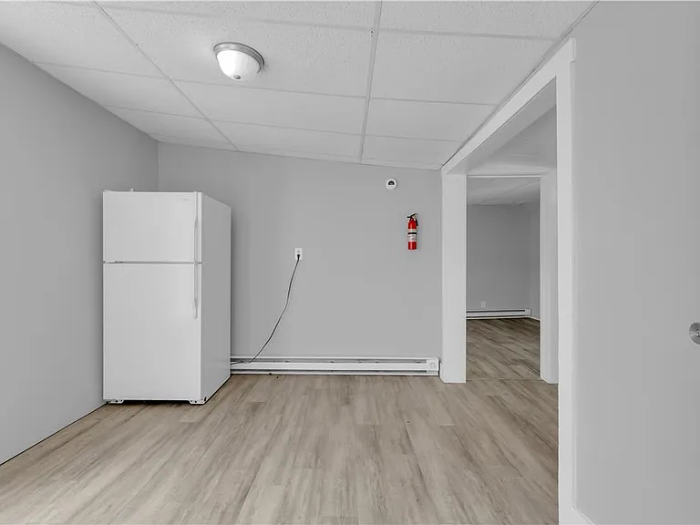 149 W Ridge St #2A — Photo 4