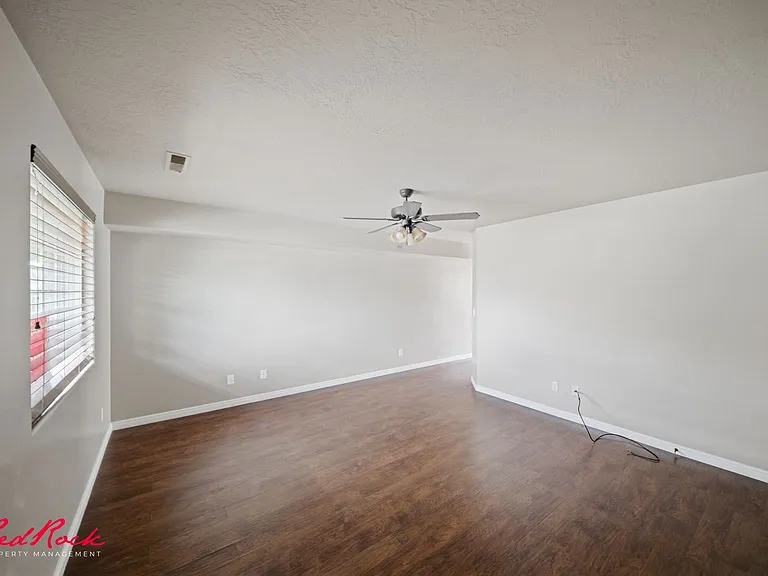 2422 S River Rd #5 — Photo 18