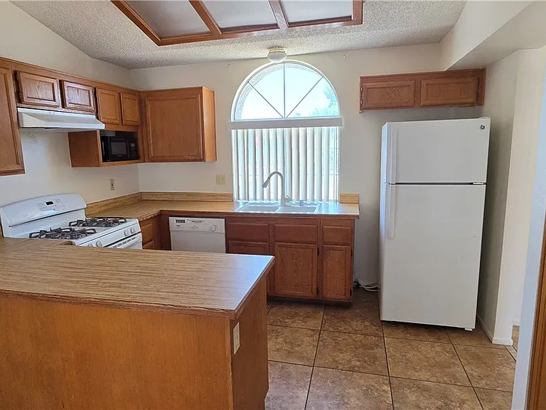 7061 Piccadily Dr #0 — Photo 4