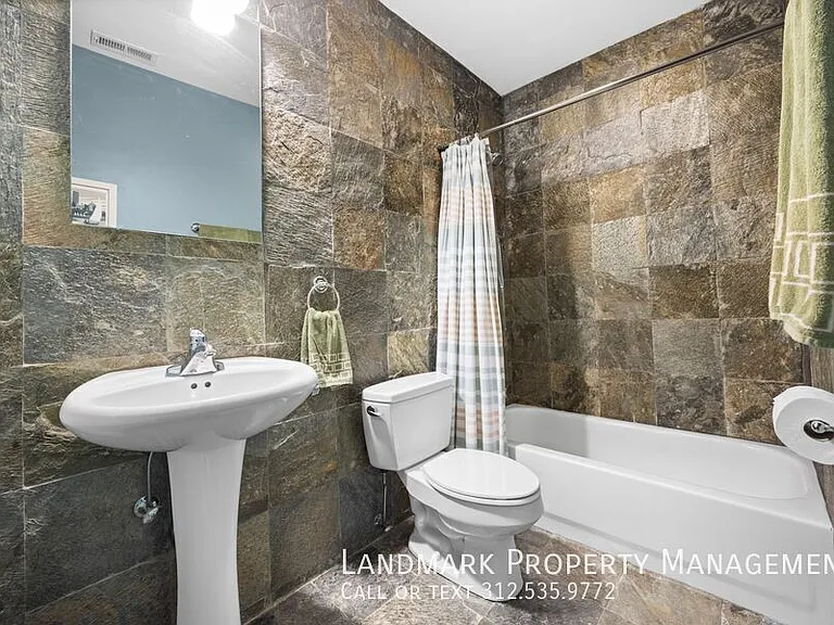 1152 W Roscoe St #2E — Photo 21