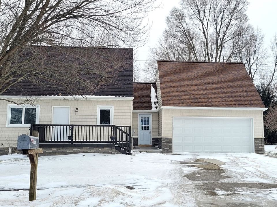 1st image of 9945 Holly Dr