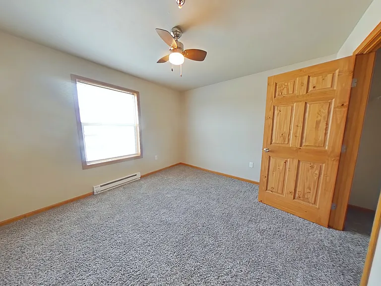 Eagle Point Apartments — Photo 6