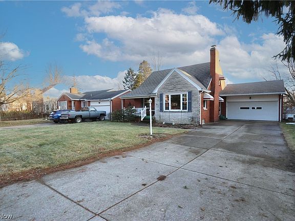 2nd image of 489 Clifton Blvd