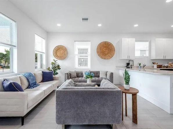 2671 Hiawatha Ave, West Palm Beach, FL 33409