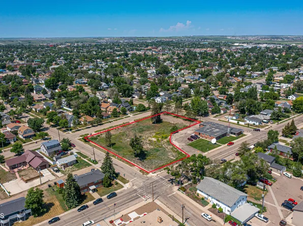 512 4th Ave E, Williston, ND 58801