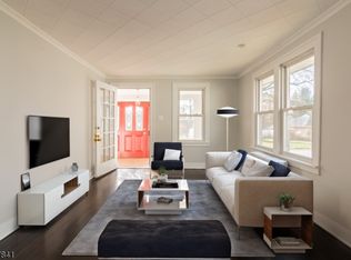 103 Walton St, Edison, NJ 08817